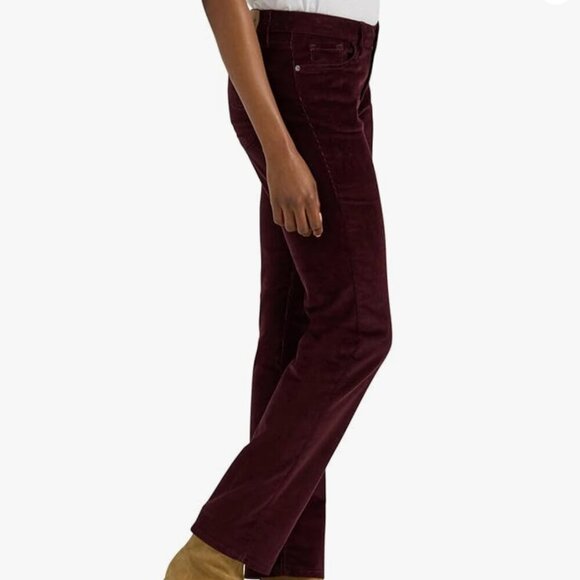 NWT Lee Women's Legendary Mid Rise Straight Leg Jean, velvet beet corduroy - Picture 2 of 5